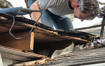 common causes of Glengrasco fascia damage